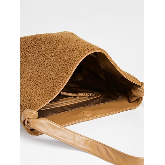 Elizabeth and James Textile Wilt Teddy Tote Large - Picture 5 of 8